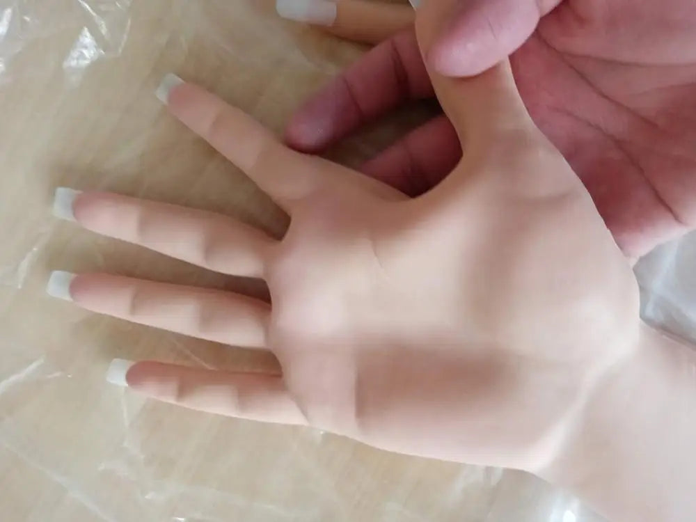 Silicone Lifelike Hand Glove